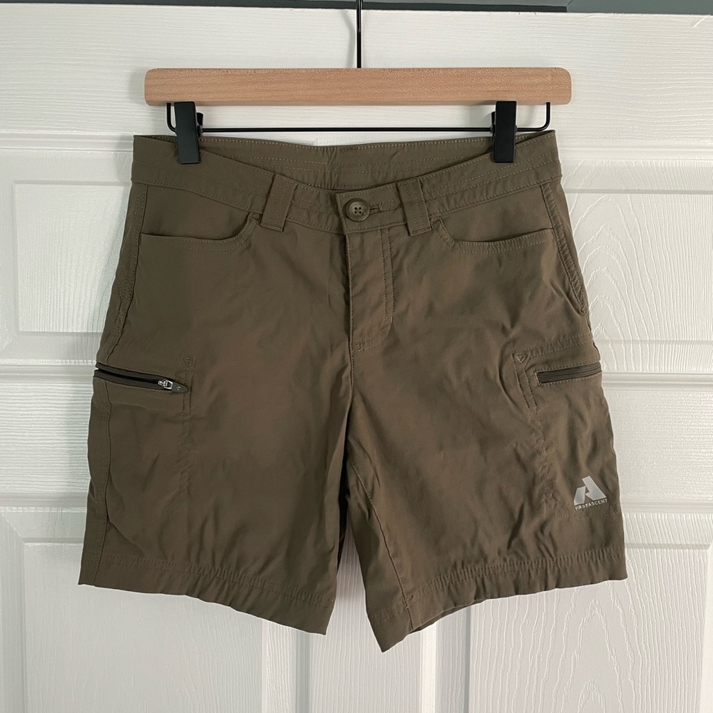 Eddie Bauer First Ascent Guide Pro Shorts